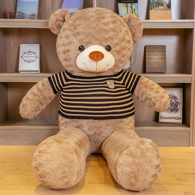 Big Hugging Teddy Bear - Image 3