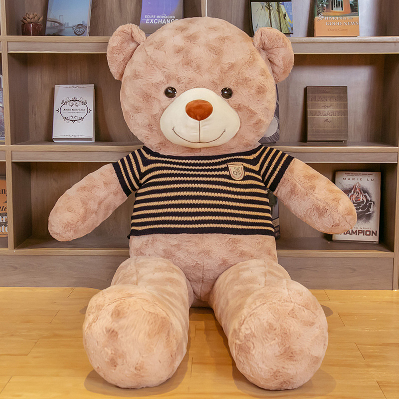 Big Hugging Teddy Bear - Image 2