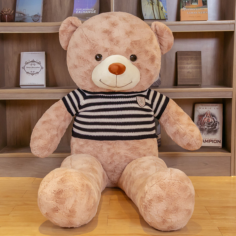 Big Hugging Teddy Bear - Image 4